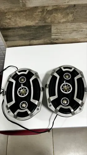 Par de Auto Falantes JBL 240W semi novo