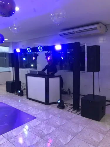DJ Gospel com som e iluminação profissional