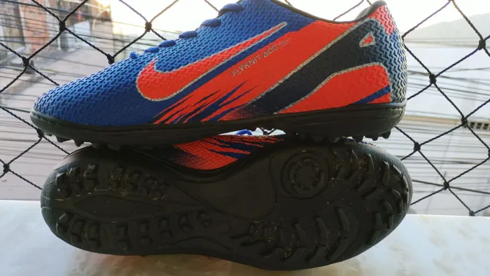 Chuteira FLYKNIT ACC