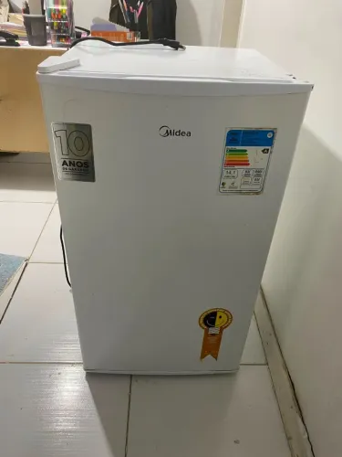Frigobar Midea 93L
