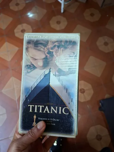 Fita vhs Titanic dupla