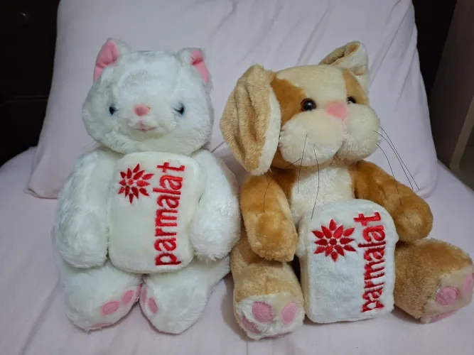 Pelúcia Gato e Coelho coleção Parmalat