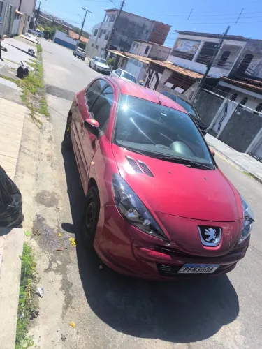 Peugeot 207 XR 1.4 Flex 8V 3P 2012