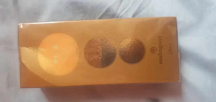 Perfume mahogany novo lacrado com nota fiscal.