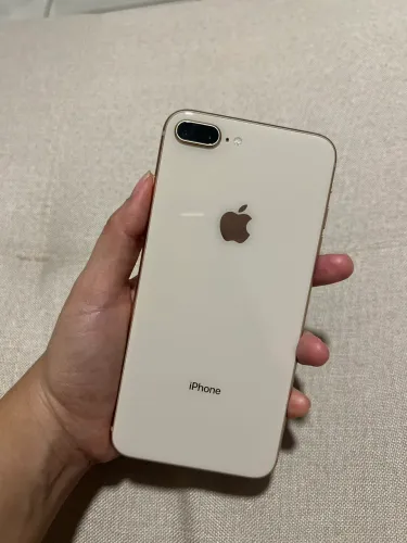iPhone 8 Plus - 64GB