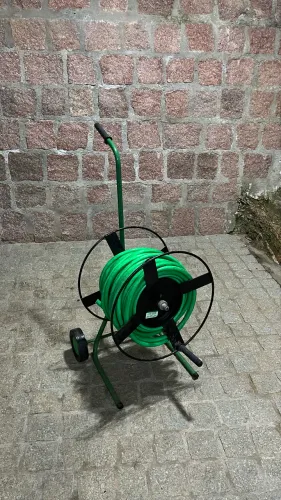 30m de mangueira com suporte
