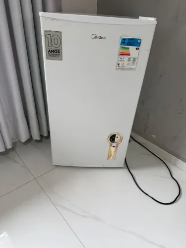 FRIGOBAR MIDEA 