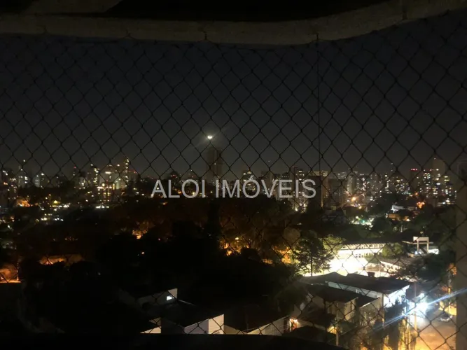 LINDO 2 DORMITÓRIOS LIVIG COM TERRAÇO VISTA PANORÂMICA ANDAR ALTO ESTAÇÃO CLINICAS 777 m M