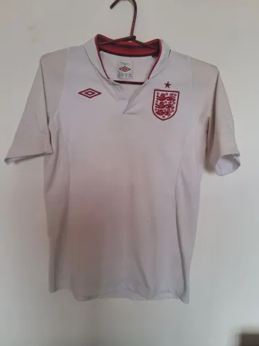 Camisa Inglaterra 2010 -  Umbro infantil.