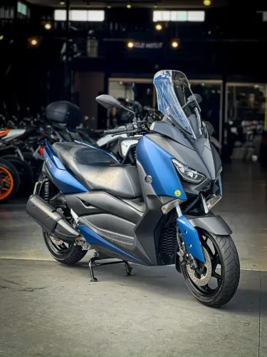 YAMAHA XMAX 250