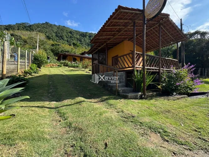 Chácara com Casa e Ponto Comercial à Venda na Rota da Ferradura em Guarapari/ES - 500 m² e