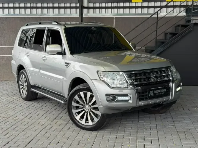Mitsubishi Pajero HPE Full 3.2 4X4 T.i.dies. 5P AUT 2020
