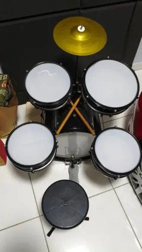Bateria infantil