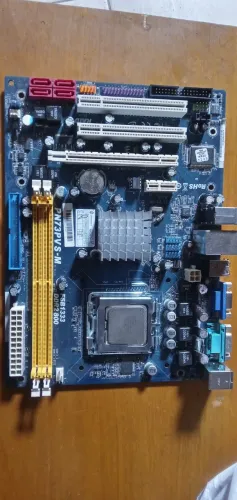 Vendo placa mãe 100 pila