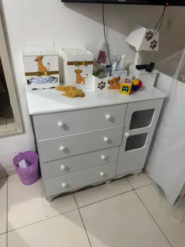 Cômoda de bebê