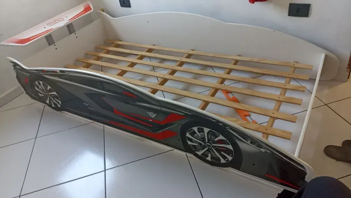 Cama infantil carro de corrida 