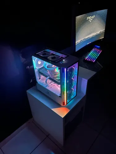 PC Gamer RTX 4070 SUPER + Ryzen 7 5700X + 32GB DDR4 + M.2 2TB