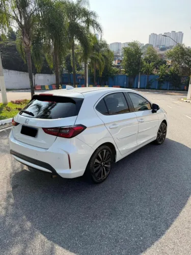 Honda City Hatchback Touring 1.5 Flex 16V Aut. 2025