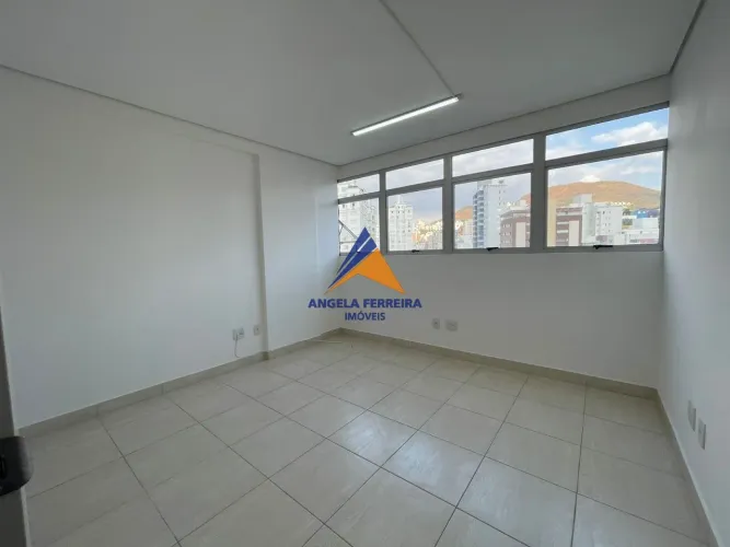 Vendo- Sala Comercial com 1 vaga de garagem no bairro Buritis. "Próximo ao Supermercado DI