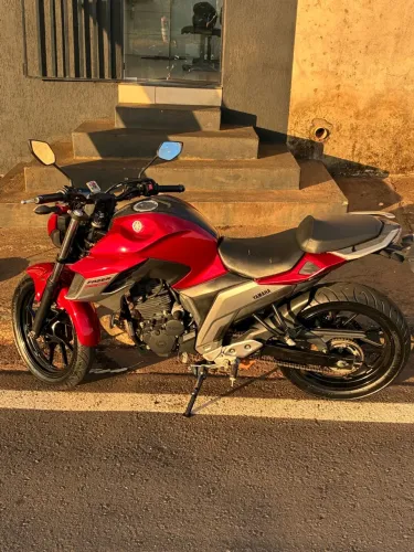 Yamaha FZ25 250 Fazer Flex 2021 Ótimo estados
