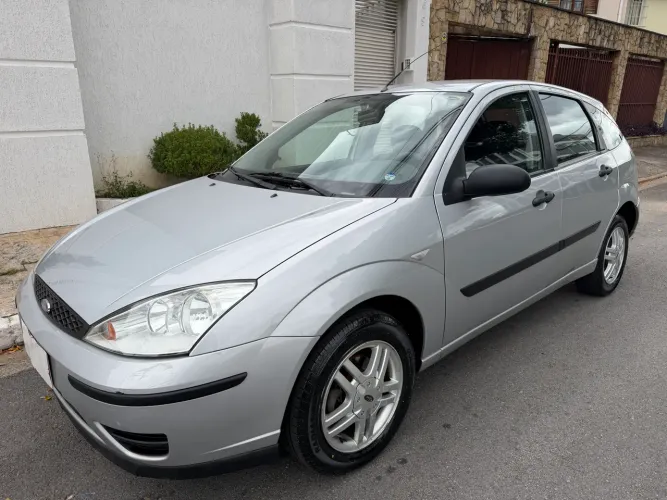 Ford Focus 1.6 S/se/se Plus Flex 8v/16v 5P 2009