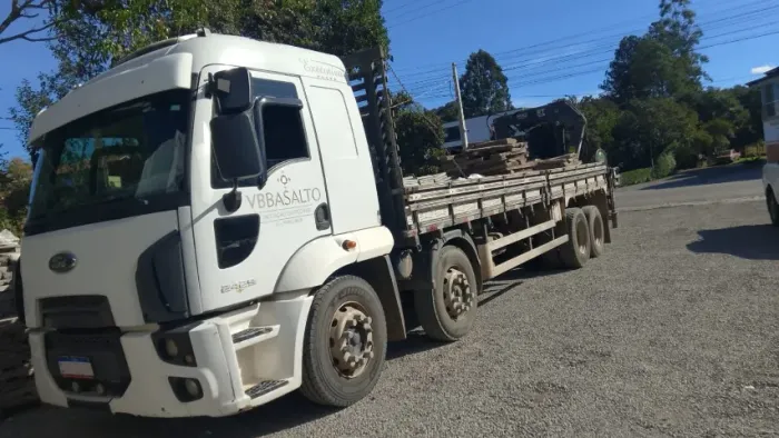 Ford Cargo 2429, Bitruck, com munck, ler todo anuncio.