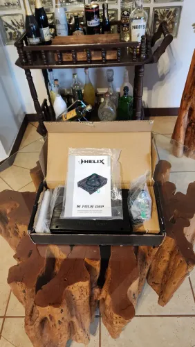 Helix M Four DSP semi novo