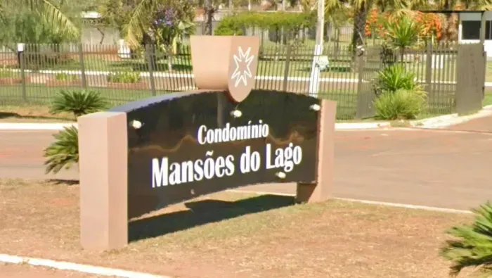 Terreno com 2.002,80m2 - Condomínio Mansões do Lago - imóvel Caixa