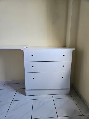 Comoda Infantil com Trocador Branco Excelente Estado