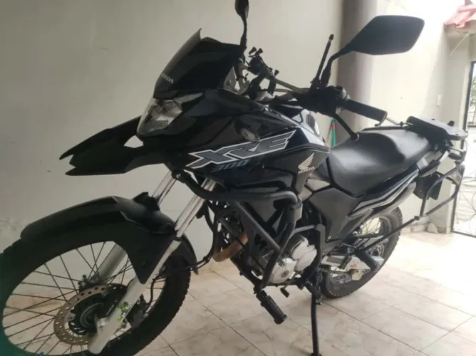XRE 300