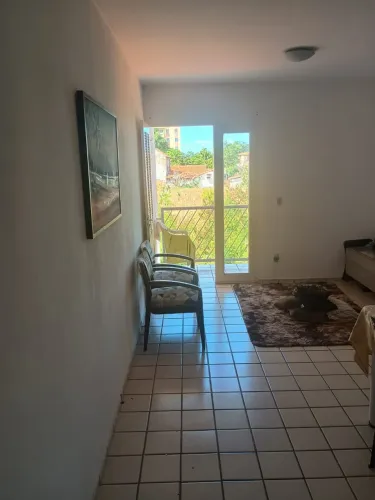 Quarto disponível em apartamento no Cristo Rei
