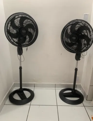 Ventilador de pés