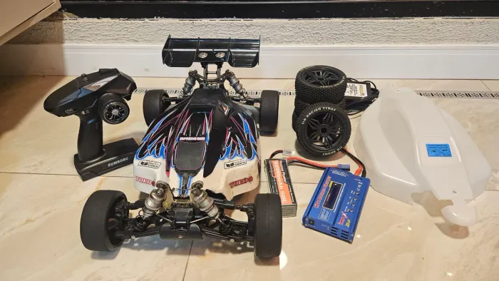 Automodelo buggy MP9 6S elétrico 