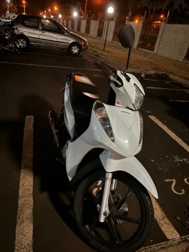 Honda Biz 125 EX/ 125 EX Flex 2016