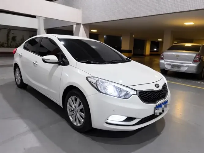 Kia Motors Cerato 1.6 16V Flex Aut. 2014