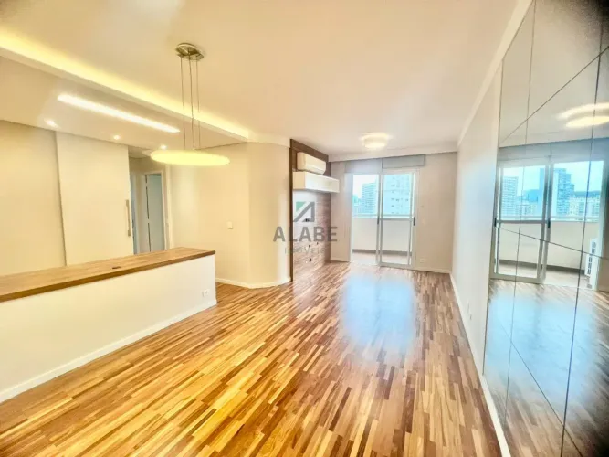 Apartamento para venda em Moema com 2 quartos, sendo 2 suítes, 80m²