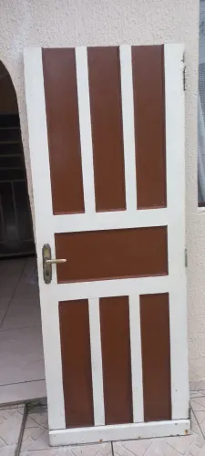 Porta de Madeira 1,80 x 0,70