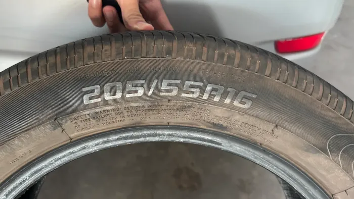 Pneu Corolla - R16 205/55