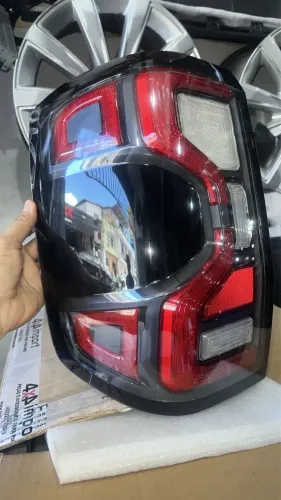 Lanterna para Ford Ranger (2025)