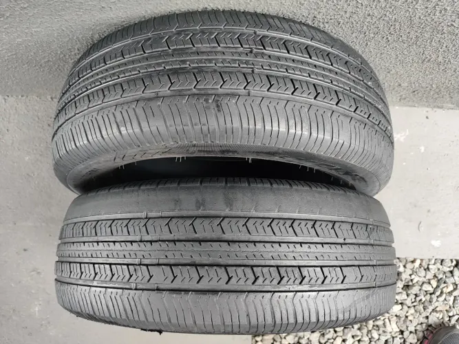 Par de Pneus aro 14 medidas 185/60 R14.
