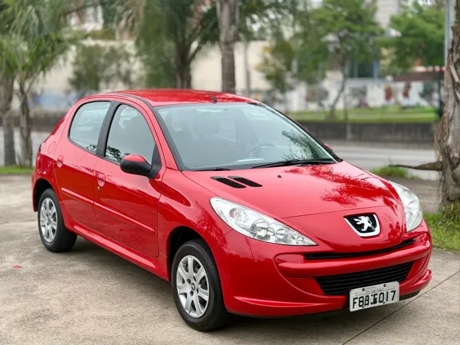 Peugeot 207 Active 1.4 Flex 8V 5P 2014