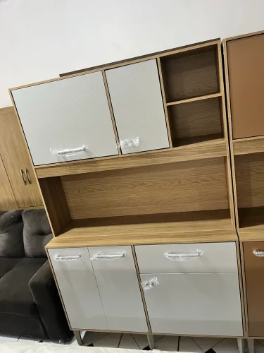 Armários de cozinha novos e grande