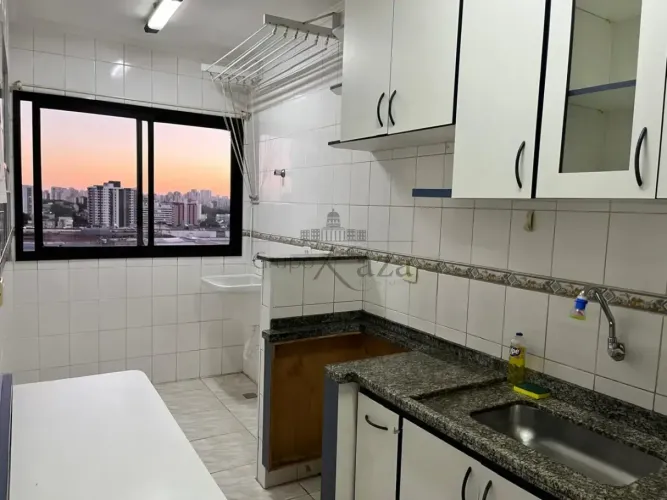 Imóvel para aluguel com 75 metros quadrados com 2 quartos