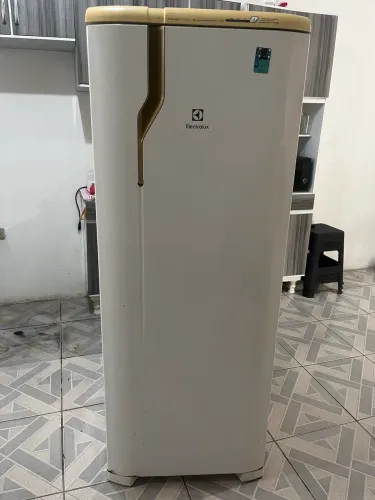 Geladeira em bom estado 
