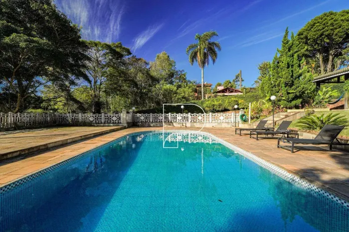 Casa com 3 suítes à venda, 562 m² por R$ 1.300.000 - Colonial Village (Caucaia do Alto) -