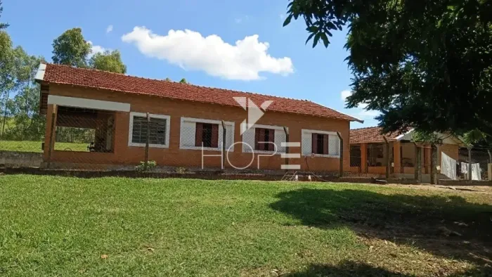 Fazenda à venda com 204.5 alqueires - pecuária bovina - estrutura completa - região de Mar