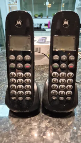 Telefone Motorola MOTO750-MRD2 - usado