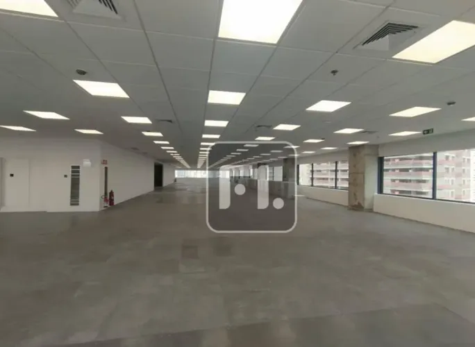 Conjunto comercial com 789m disponível para locação na Barra Funda - São Paulo/SP