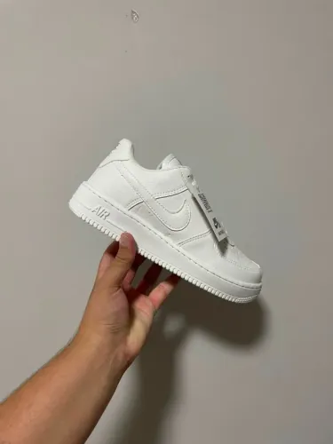 Air force 1 - Queima de estoque