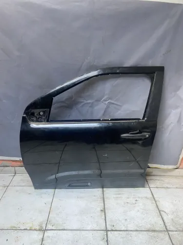 Porta dianteira esquerda Citroen C4 cactus 2023 
